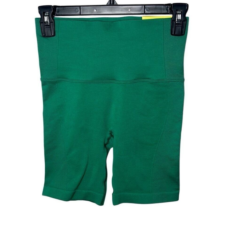 All in Motion Women’s XS Seamless Core Shorts Green Athletic Biker Stretch NWT